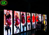 Обломок Эпистар рекламируя табло П2.5 СМД СИД крытое для магазина одежды, крытой рекламы приведенной экранов плаката